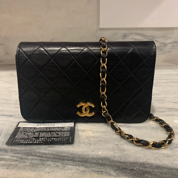 CHANEL Handbags - Chanel vintage single flap bag